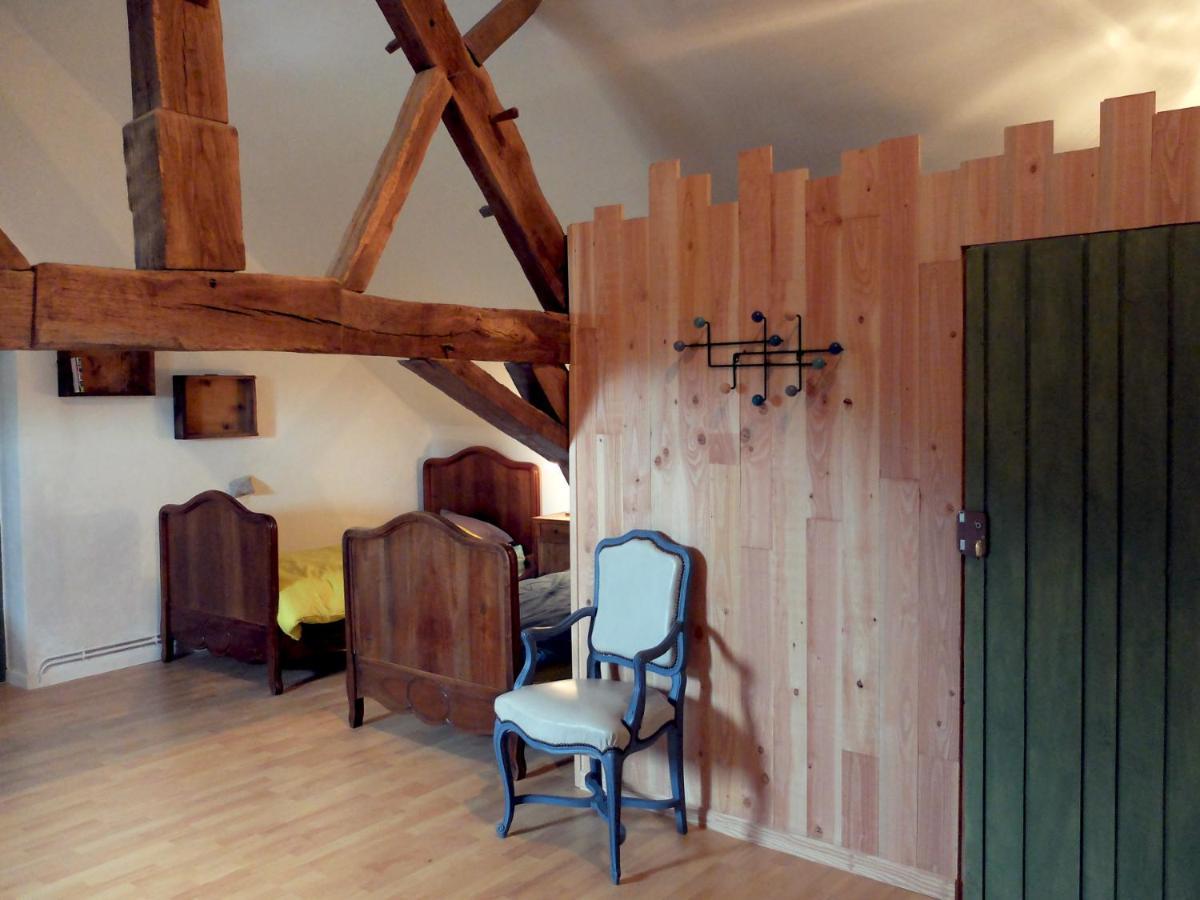 Le The Au Jardin Bed and Breakfast Saint-Julien-de-Civry Eksteriør billede
